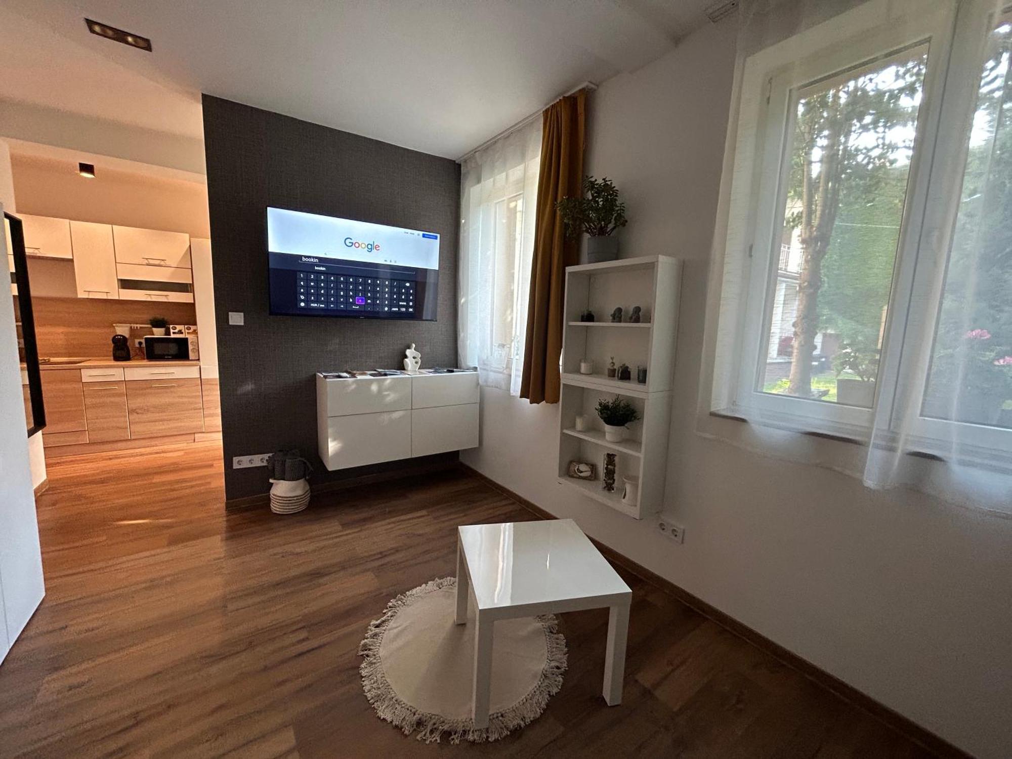 R59 Apartman With Free Parking Pecs Exterior photo